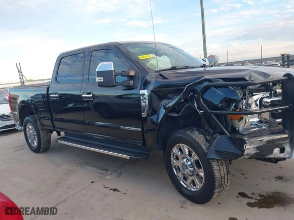 2020 Ford Super Duty F-250 SRW XL with VIN 1FT7W2BT5LEE67857, listed as a IAAI auction lot 41354899 with 92,427 mi miles. Bid and sale history available at carsss.com. Image 13.