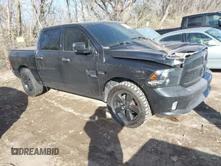 2019 Ram 1500 Tradesman z VIN 1C6RR7KT0KS508822, wystawiony jako IAAI lot #41014684 z przebiegiem 132 825 mil mil oraz . Historia ofert i sprzedaży dostępna na DreamBid. Obrazek 1.