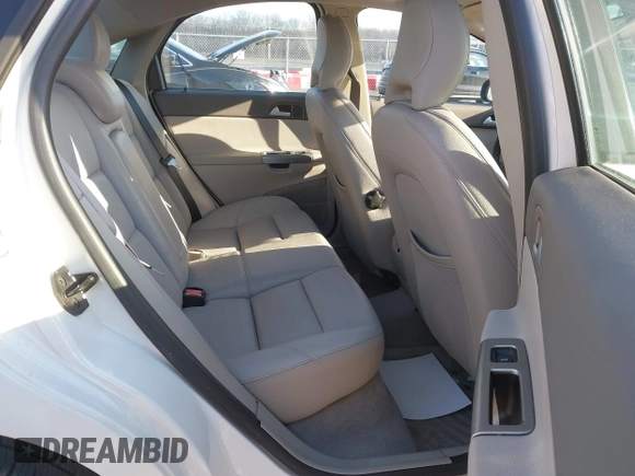 2007 Volvo S40 2.5L Turbo with VIN YV1MH682172304630, listed as a IAAI auction lot 41341542 with 133,594 mi miles. Bid and sale history available at carsss.com. Image 8.