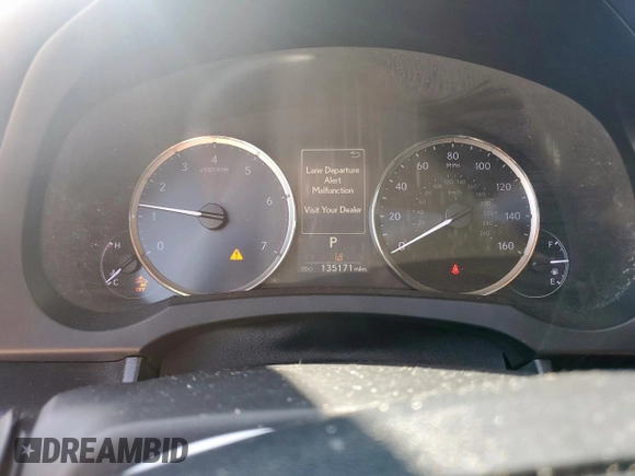 2017 Lexus IS 200t with VIN JTHBA1D24H5039369, listed as a Copart auction lot 62643755 with 135,171 mi miles and Salvage title. Bid and sale history available at DreamBid. Image 9.