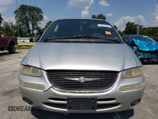 2000 Chrysler Town & Country LXi with VIN 1C4GP54L2YB534385, listed as a Copart auction lot 69637894 with 166,632 mi miles and Salvage Title. Bid and sale history available at carsss.com. Image 5.