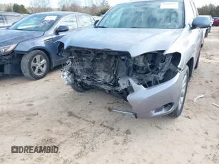 2008 Toyota Highlander Hybrid with VIN JTEEW41A282023570, listed as a IAAI auction lot 41600510 with 206,237 mi miles. Bid and sale history available at carsss.com. Image 6.