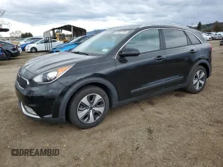 2017 Kia Niro FE with VIN KNDCB3LCXH5062910, listed as a Copart auction lot 47981745 with 71,567 mi miles and Clean Title. Bid and sale history available at carsss.com. Image 1.