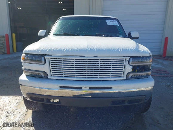 2003 Chevrolet Tahoe LS with VIN 1GNEC13Z73R126800, listed as a IAAI auction lot 41618509 with 267,234 mi miles. Bid and sale history available at carsss.com. Image 6.