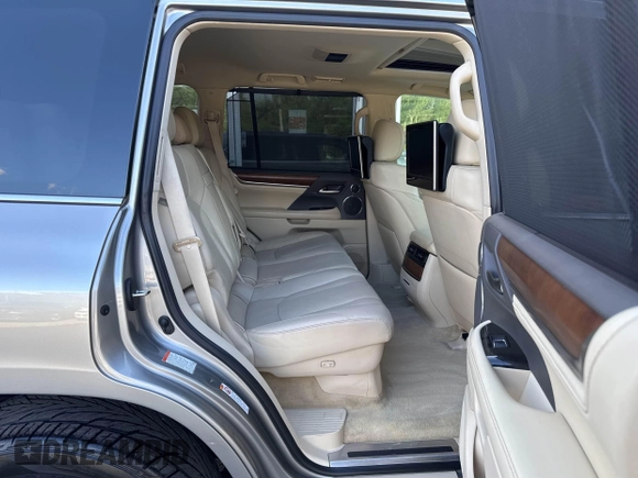 2016 Lexus LX 570 with VIN JTJHY7AX4G4198811, listed as a IAAI auction lot 42702619 with 107,759 mi miles and . Bid and sale history available at DreamBid. Image 8.
