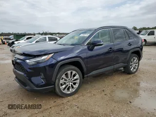 2022 Toyota RAV4 XLE Premium with VIN 2T3C1RFV5NW217919, listed as a Copart auction lot 47832115 with 21,533 mi miles and Salvage Title. Bid and sale history available at carsss.com. Image 1.