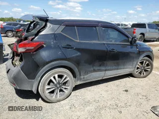 2020 Nissan Kicks SV with VIN 3N1CP5CV7LL532126, listed as a Copart auction lot 52618875 with 118,909 mi miles and Salvage Title. Bid and sale history available at carsss.com. Image 3.