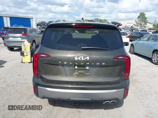 2025 Kia Telluride S with VIN 5XYP64GCXSG593593, listed as a IAAI auction lot 41943448 with 912 mi miles and . Bid and sale history available at carsss.com. Image 17.