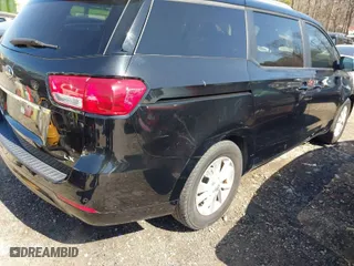 2017 Kia Sedona LX with VIN KNDMB5C10H6320523, listed as a IAAI auction lot 41624683 with NaN miles. Bid and sale history available at carsss.com. Image 4.