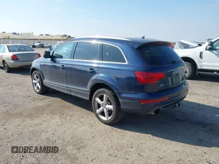 2014 Audi Q7 3.0T S line Prestige with VIN WA1DGAFE3ED010425, listed as a IAAI auction lot 41523192 with 172,671 mi miles. Bid and sale history available at carsss.com. Image 3.
