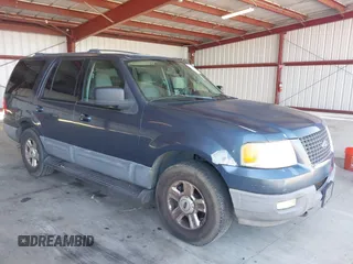 2003 Ford Expedition Special Service with VIN 1FMFU16L53LC22957, listed as a IAAI auction lot 41880554 with 330,265 mi miles. Bid and sale history available at carsss.com. Image 1.