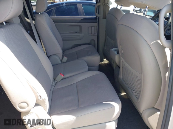 2016 Kia Sedona LX with VIN KNDMB5C10G6148931, listed as a IAAI auction lot 41799548 with 76,307 mi miles. Bid and sale history available at carsss.com. Image 8.