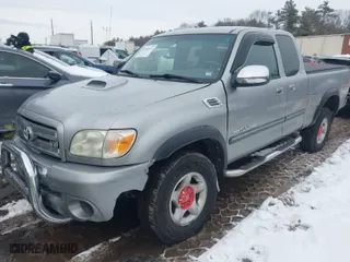 2006 Toyota Tundra SR5 with VIN 5TBBT44166S483003, listed as a IAAI auction lot 41566441 with 125,394 mi miles. Bid and sale history available at carsss.com. Image 2.