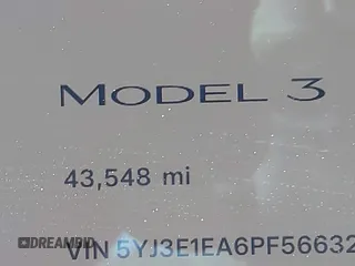2023 Tesla Model 3 z VIN 5YJ3E1EA6PF566326, wystawiony jako IAAI lot #42687125 z przebiegiem 43 548 mil mil oraz . Historia ofert i sprzedaży dostępna na DreamBid. Obrazek 16.