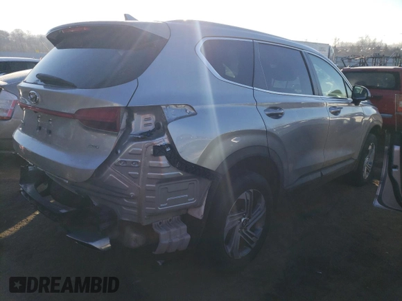 2022 Hyundai Santa Fe SE with VIN 5NMS1DAJ5NH395840, listed as a Copart auction lot 40544754 with 28,090 mi miles and . Bid and sale history available at DreamBid. Image 3.