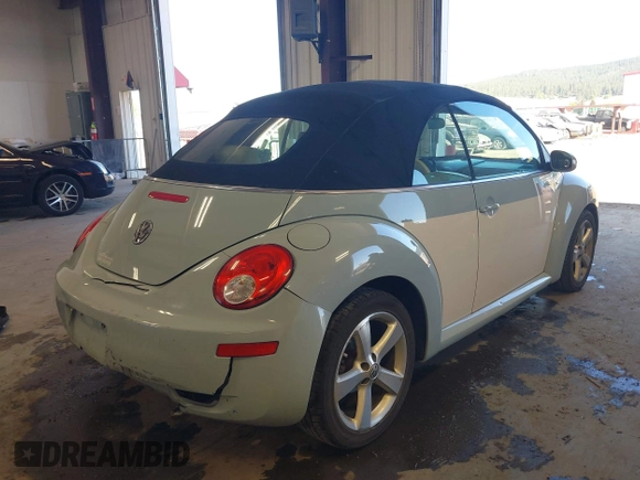 2010 Volkswagen Beetle with VIN 3VWRG3AL1AM003482, listed as a IAAI auction lot 42191257 with 76,072 mi miles and . Bid and sale history available at DreamBid. Image 4.