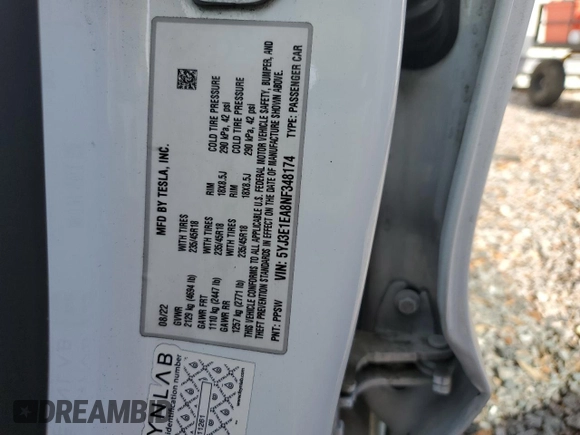 2022 Tesla Model 3 z VIN 5YJ3E1EA8NF348174, wystawiony jako Copart lot #53757025 z przebiegiem 38 722 mil mil oraz Nie do naprawy • Non repairable. Historia ofert i sprzedaży dostępna na DreamBid. Obrazek 12.