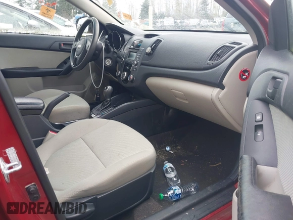 2011 Kia Forte EX with VIN KNAFU4A24B5452963, listed as a IAAI auction lot 41925159 with 90,963 mi miles. Bid and sale history available at carsss.com. Image 5.