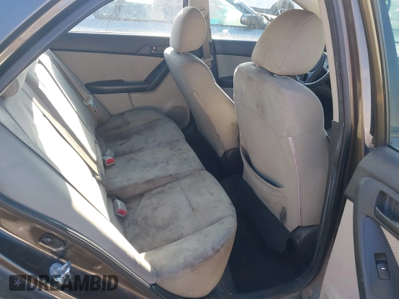 2011 Kia Forte EX with VIN KNAFU4A25B5358977, listed as a IAAI auction lot 40992404 with 137,478 mi miles. Bid and sale history available at carsss.com. Image 8.