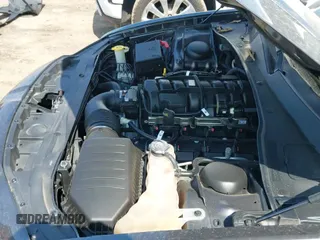 2021 Chrysler 300 S z VIN 2C3CCABT9MH515876, wystawiony jako IAAI lot #43245438 z przebiegiem 45 238 mil mil oraz . Historia ofert i sprzedaży dostępna na DreamBid. Obrazek 20.