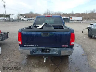 2008 GMC Sierra 1500 Work Truck with VIN 2GTEK13M981128659, listed as a IAAI auction lot 41581536 with 241,671 mi miles. Bid and sale history available at carsss.com. Image 16.