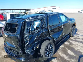 2024 Cadillac Escalade 4WD Sport Platinum z VIN 1GYS4GKL3RR339867, wystawiony jako IAAI lot #41172901 z przebiegiem Nie podano mil oraz . Historia ofert i sprzedaży dostępna na DreamBid. Obrazek 6.