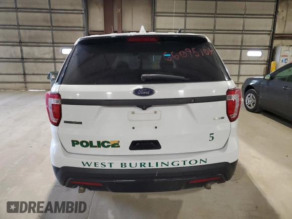 2016 Ford Utility Police Interceptor with VIN 1FM5K8AR4GGC26051, listed as a Copart auction lot 66095104 with 103,324 mi miles and Salvage Title. Bid and sale history available at carsss.com. Image 6.
