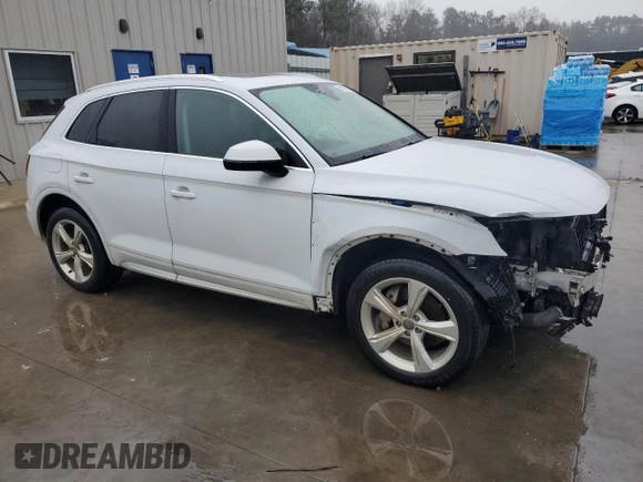 2020 Audi Q5 Premium Plus with VIN WA1BNAFYXL2013483, listed as a Copart auction lot 44373235 with 132,992 mi miles and Salvage Title. Bid and sale history available at carsss.com. Image 4.