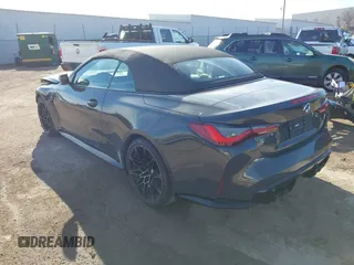 2022 BMW M4 Competition xDrive with VIN WBS33BA00NCJ63924, listed as a IAAI auction lot 41549620 with 9,046 mi miles. Bid and sale history available at carsss.com. Image 3.