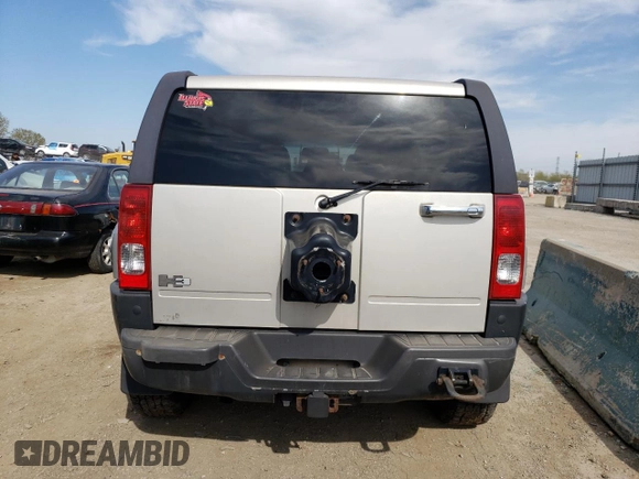 2006 Hummer H3 with VIN 5GTDN136268180769, listed as a Copart auction lot 50447623 with 249,727 mi miles and Non Repairable. Bid and sale history available at carsss.com. Image 6.