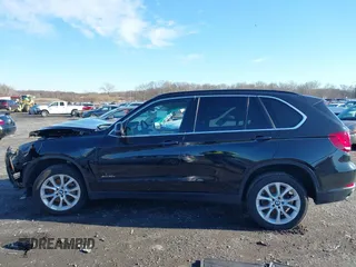 2016 BMW X5 xDrive40e z VIN 5UXKT0C54G0S78884, wystawiony jako IAAI lot #41208477 z przebiegiem 90 181 mil mil oraz . Historia ofert i sprzedaży dostępna na DreamBid. Obrazek 14.