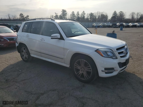 2013 Mercedes-Benz GLK-Class GLK 350 with VIN WDCGG8JB9DG051822, listed as a Copart auction lot 48649795 with 130,774 mi miles and Salvage Title. Bid and sale history available at carsss.com. Image 4.