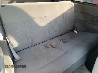 1994 Geo Metro z VIN 2C1MR2467R6780100, wystawiony jako Copart lot #45597135 z przebiegiem 100 000 mil mil oraz Szkody całkowita. Historia ofert i sprzedaży dostępna na DreamBid. Obrazek 10.