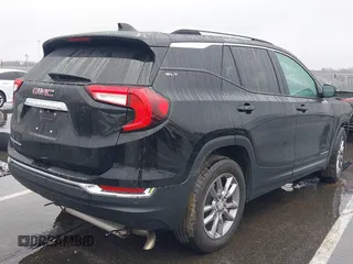 2023 GMC Terrain SLT with VIN 3GKALPEG1PL250469, listed as a IAAI auction lot 40890565 with 30,405 mi miles and . Bid and sale history available at carsss.com. Image 4.