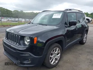 2018 Jeep Renegade Latitude z VIN ZACCJABB8JPJ33239, wystawiony jako IAAI lot #42270008 z przebiegiem 149 015 mil mil oraz . Historia ofert i sprzedaży dostępna na DreamBid. Obrazek 2.