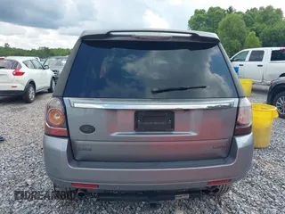 2013 Land Rover LR2 z VIN SALFR2BGXDH364562, wystawiony jako IAAI lot #42554838 z przebiegiem 151 181 mil mil oraz . Historia ofert i sprzedaży dostępna na DreamBid. Obrazek 16.