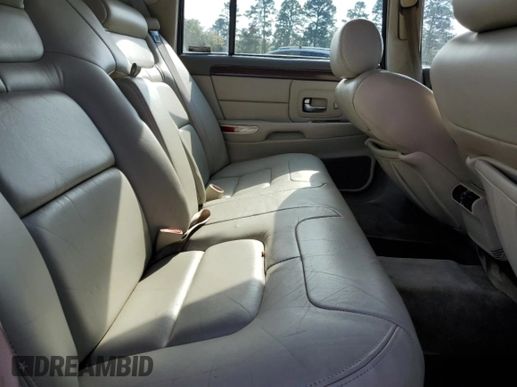 1998 Cadillac DeVille with VIN 1G6KD54Y7WU751207, listed as a Copart auction lot 82708584 with 185,132 mi miles and Salvage Title. Bid and sale history available at carsss.com. Image 10.