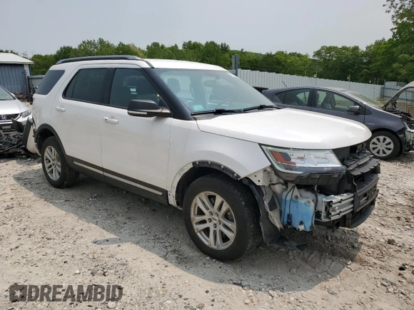 2019 Ford Explorer XLT z VIN 1FM5K8D89KGA99924, wystawiony jako Copart lot #59659405 z przebiegiem 124 613 mil mil oraz Szkoda całkowita • Salvage title. Historia ofert i sprzedaży dostępna na DreamBid. Obrazek 4.