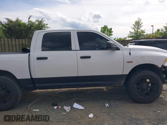 2015 Ram 1500 Express z VIN 1C6RR7KT0FS599158, wystawiony jako IAAI lot #42204986 z przebiegiem 113 478 mil mil oraz . Historia ofert i sprzedaży dostępna na DreamBid. Obrazek 14.