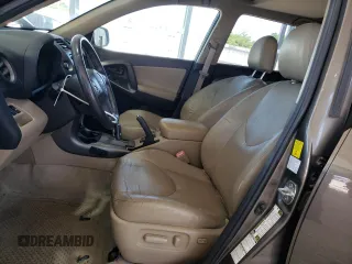 2010 Toyota RAV4 Limited z VIN 2T3DK4DV7AW018310, wystawiony jako Copart lot #57828855 z przebiegiem 141 305 mil mil oraz Szkoda całkowita • Salvage title. Historia ofert i sprzedaży dostępna na DreamBid. Obrazek 7.