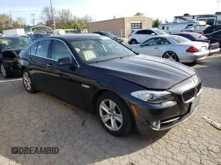 2013 BMW 5 Series 528i xDrive with VIN WBAXH5C55DD106628, listed as a Copart auction lot 49565214 with 123,709 mi miles and Salvage Title. Bid and sale history available at carsss.com. Image 4.