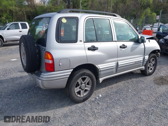 2002 Chevrolet Tracker LT z VIN 2CNBJ634926935241, wystawiony jako IAAI lot #42086260 z przebiegiem Nie podano mil oraz . Historia ofert i sprzedaży dostępna na DreamBid. Obrazek 4.