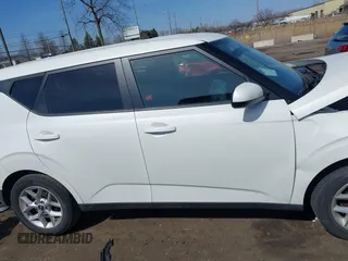 2021 Kia Soul S with VIN KNDJ23AUXM7124839, listed as a IAAI auction lot 41860802 with 38,856 mi miles and . Bid and sale history available at DreamBid. Image 14.