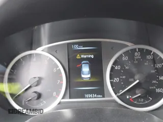 2016 Nissan Sentra S with VIN 3N1AB7AP7GY232147, listed as a IAAI auction lot 41720472 with 169,634 mi miles. Bid and sale history available at carsss.com. Image 7.