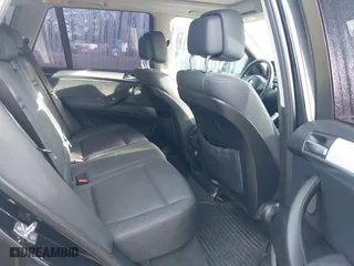 2011 BMW X5 35i with VIN 5UXZV4C57BL408907, listed as a IAAI auction lot 41807017 with 162,710 mi miles. Bid and sale history available at carsss.com. Image 8.