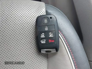 2015 Kia Sedona EX with VIN KNDMC5C14F6019067, listed as a IAAI auction lot 42045357 with 149,736 mi miles. Bid and sale history available at carsss.com. Image 11.