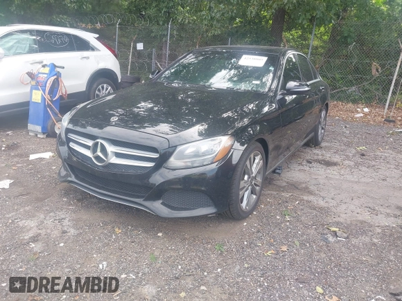 2018 Mercedes-Benz C 300 с VIN 55SWF4JB2JU248820, выставлен на аукционе IAAI как лот 42538805 с пробегом 148 140 миль миль и . История ставок и продаж доступна на DreamBid. Изображение 17.
