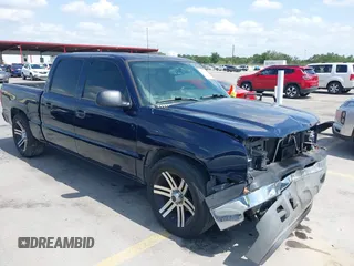 2005 Chevrolet Silverado 1500 LS with VIN 2GCEC13T551363608, listed as a IAAI auction lot 42081763 with 197,496 mi miles and . Bid and sale history available at DreamBid. Image 1.