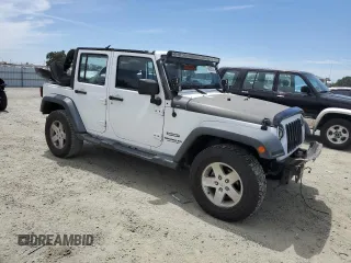 2013 Jeep Wrangler Unlimited Sport with VIN 1C4BJWDG8DL639781, listed as a Copart auction lot 63620025 with 84,720 mi miles and Salvage title. Bid and sale history available at DreamBid. Image 4.