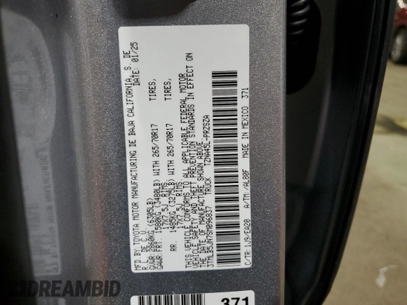 2025 Toyota Tacoma SR with VIN 3TMLB5JN7SM096837, listed as a Copart auction lot 49989405 with 941 mi miles and Clean Title. Bid and sale history available at DreamBid. Image 13.